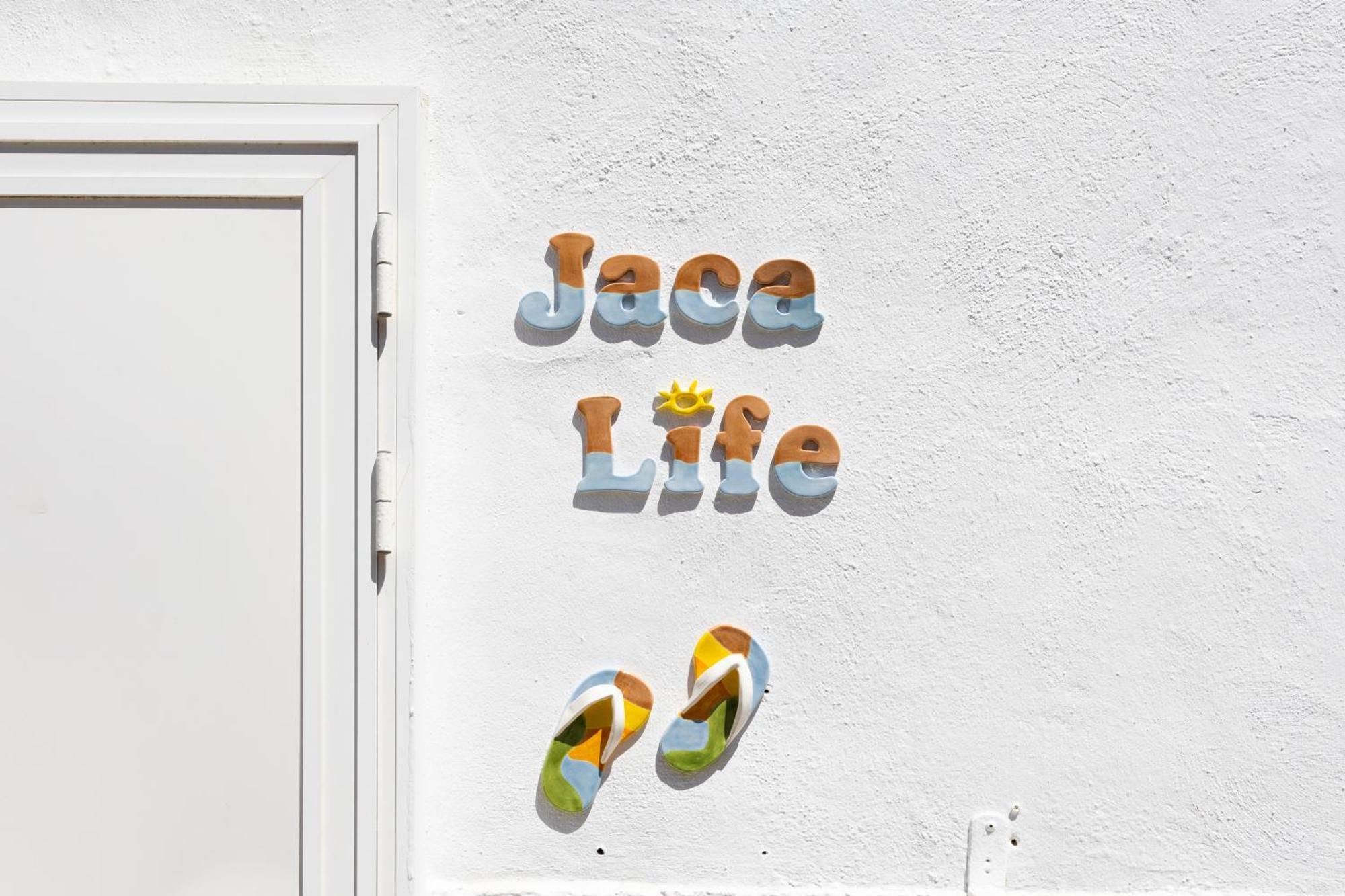 Jaca Life Apartment La Jaca Exterior photo